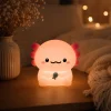 Axolotl lampa na nocnom stoliku v detskej izbe — Blumy