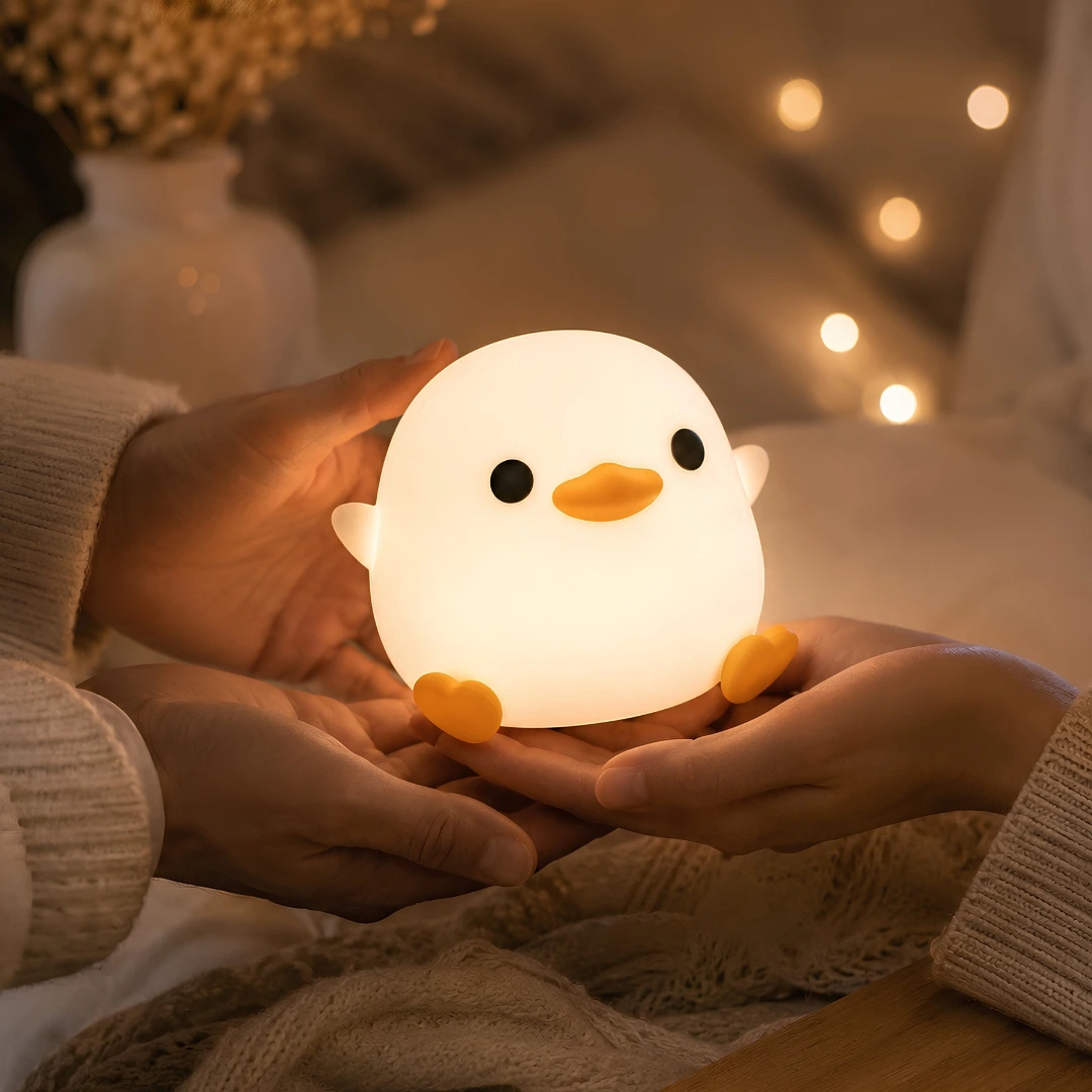 Nocna lampa Kacka — detail z bocneho pohladu Blumy