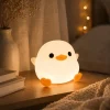 Nocna lampa Kacka na nocnom stoliku v detskej izbe — Blumy